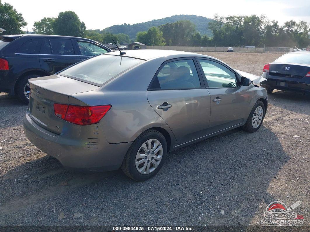 KNAFU4A22C5636946 2012 KIA FORTE photo no. 4