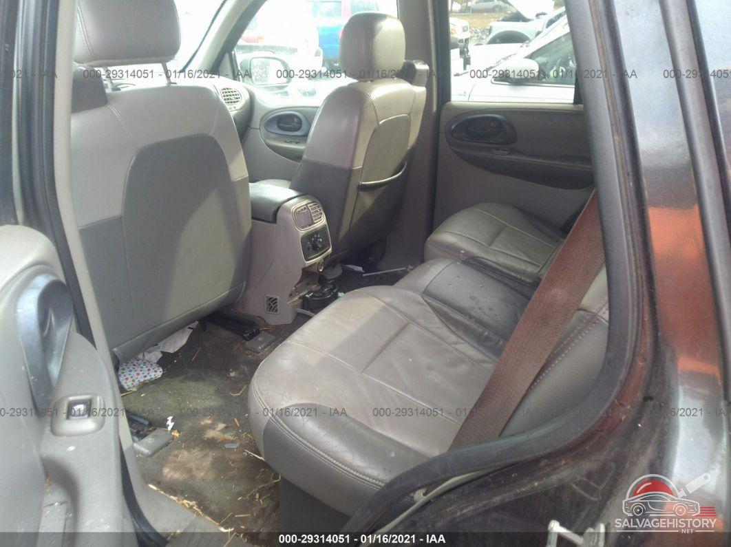 1GNDT13S742450239 2004 CHEVROLET TRAILBLAZER photo no. 8