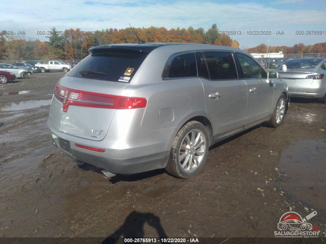 2LMHJ5AT2ABJ18461 2010 LINCOLN MKT photo no. 4