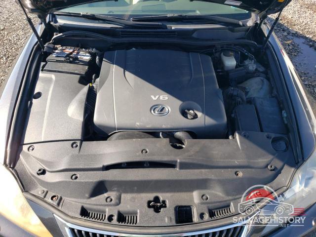 JTHCF5C26A5036073 2010 LEXUS IS photo no. 11