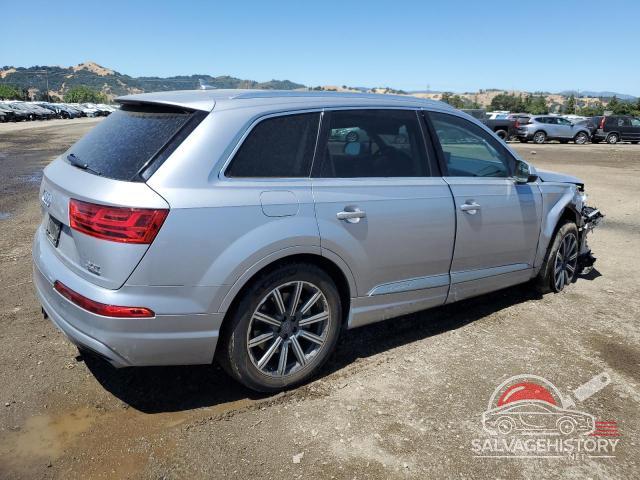 WA1LAAF71HD052160 2017 AUDI Q7 photo no. 3