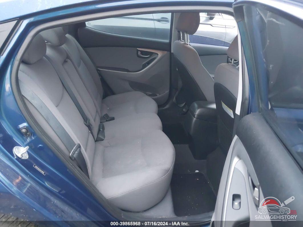 5NPDH4AE5GH748235 2016 HYUNDAI ELANTRA photo no. 8