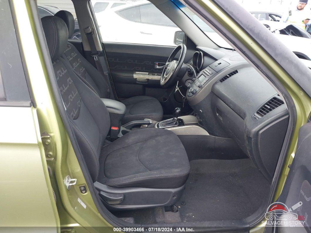 KNDJT2A61C7390323 2012 KIA SOUL photo no. 5