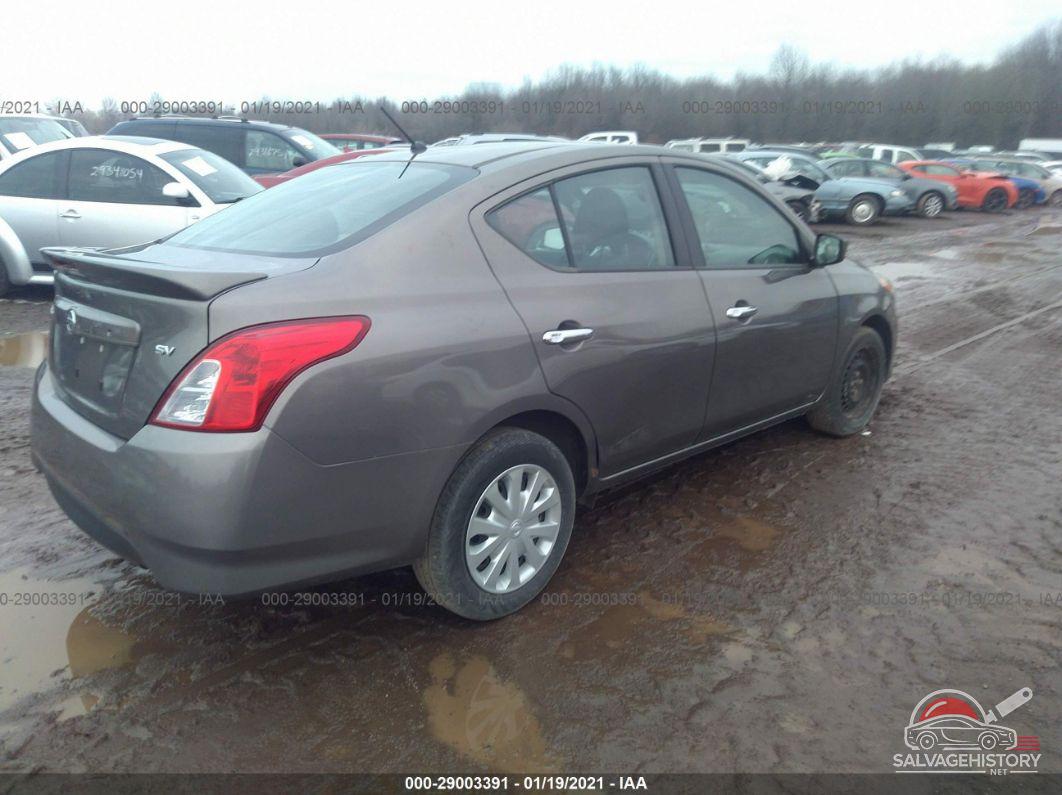 3N1CN7AP1HK457586 2017 NISSAN VERSA SEDAN photo no. 4