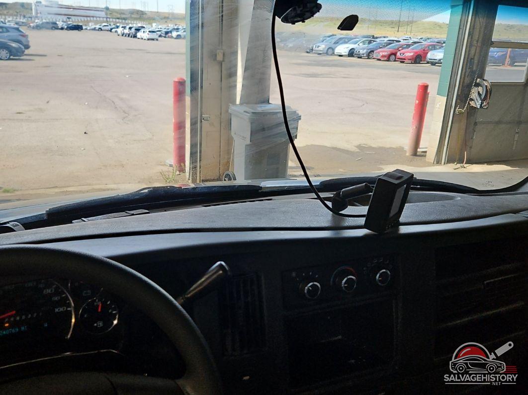 1GTS8AF42C1190609 2012 GMC SAVANA photo no. 5