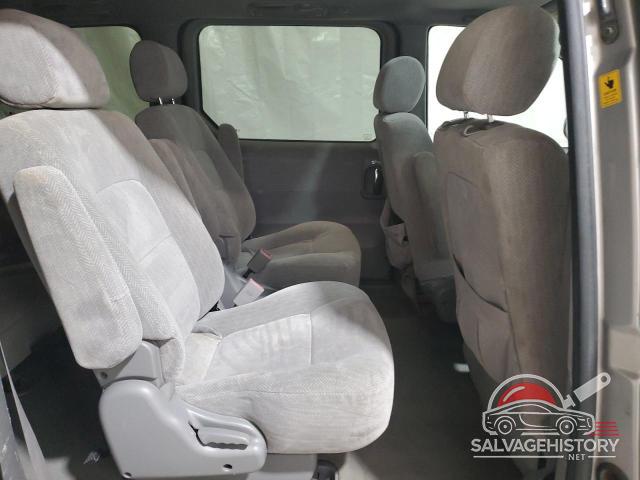 KNDUP132656671399 2005 KIA All Models photo no. 11