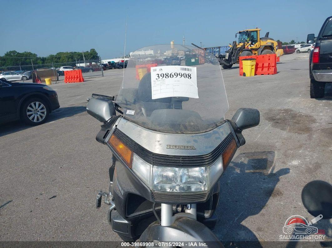 1HFSC2203JA008846 1988 HONDA GL1500 photo no. 5