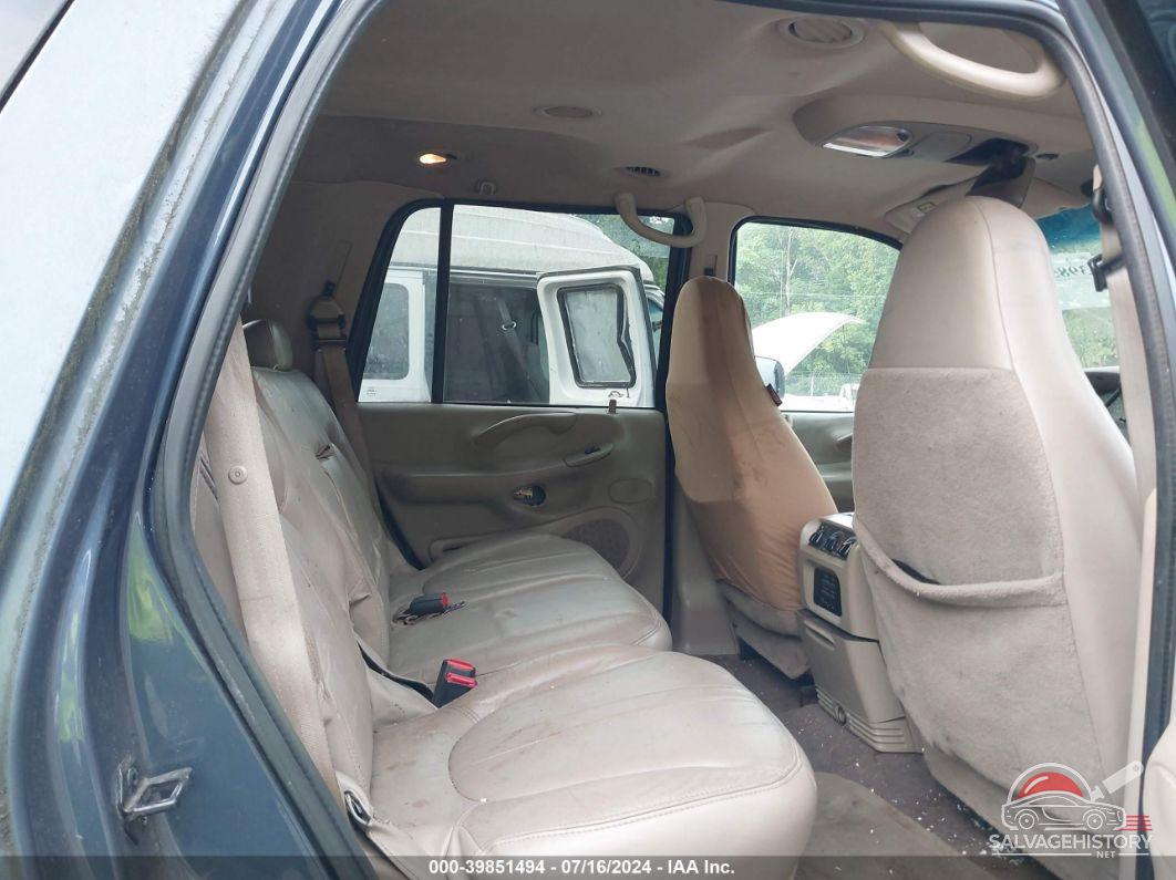 1FMPU18L6YLC05657 2000 FORD EXPEDITION photo no. 8