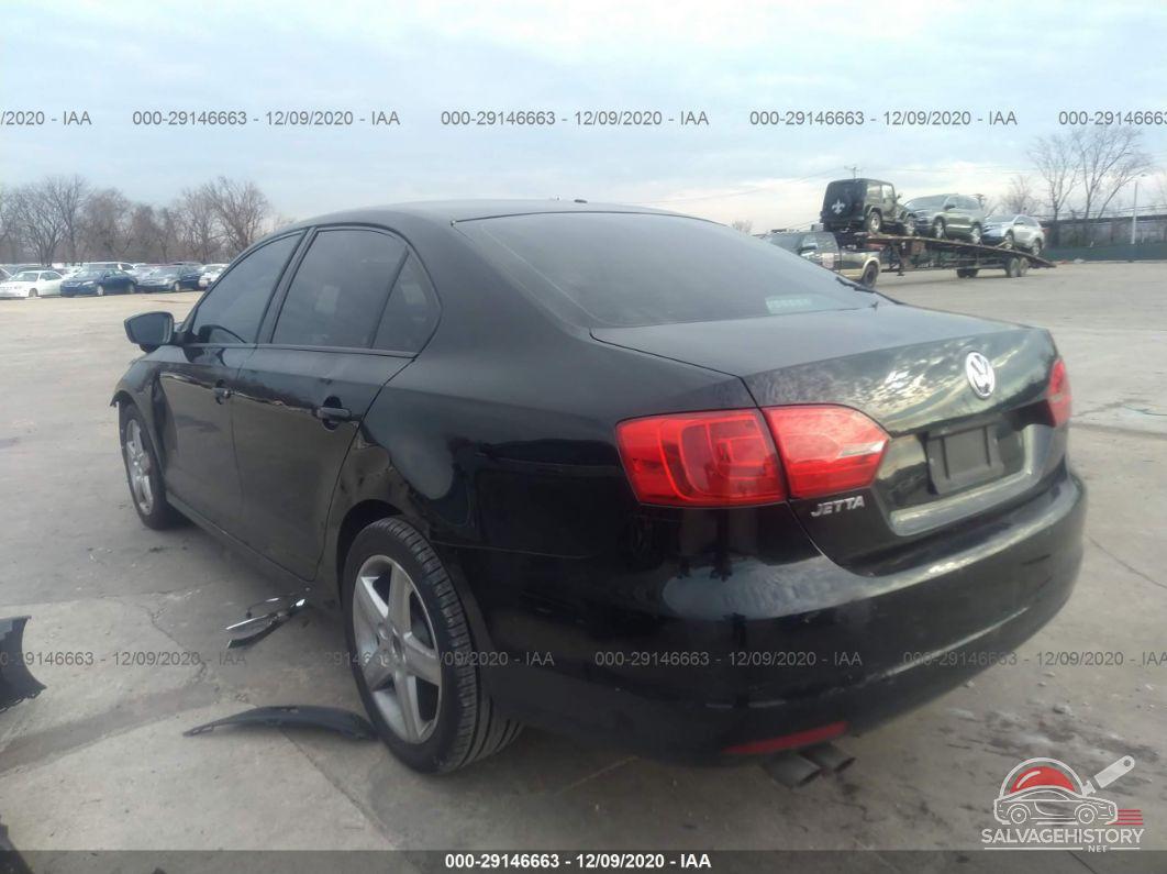 3VW2K7AJ3DM241067 2013 VOLKSWAGEN JETTA SEDAN photo no. 3