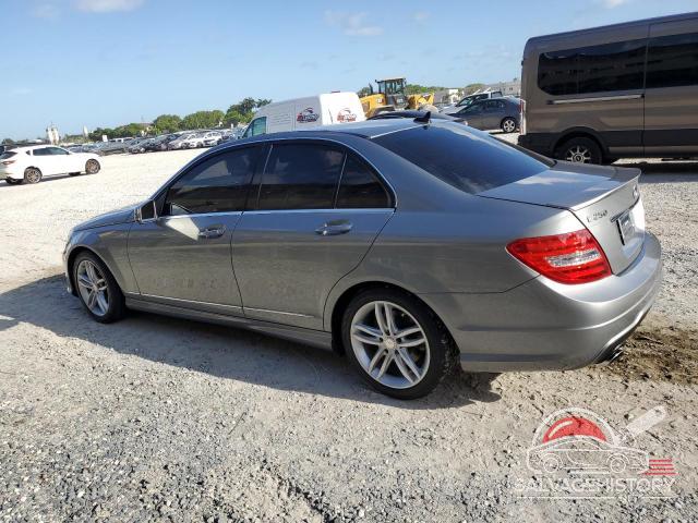 WDDGF4HB1EA935917 2014 MERCEDES-BENZ C-CLASS photo no. 2