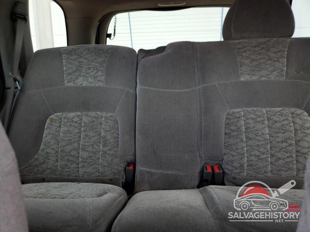 1GKDS13S132177782 2003 GMC ENVOY photo no. 10