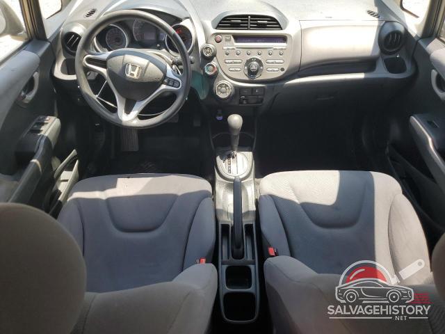 JHMGE8H38DC071737 2013 HONDA FIT photo no. 8