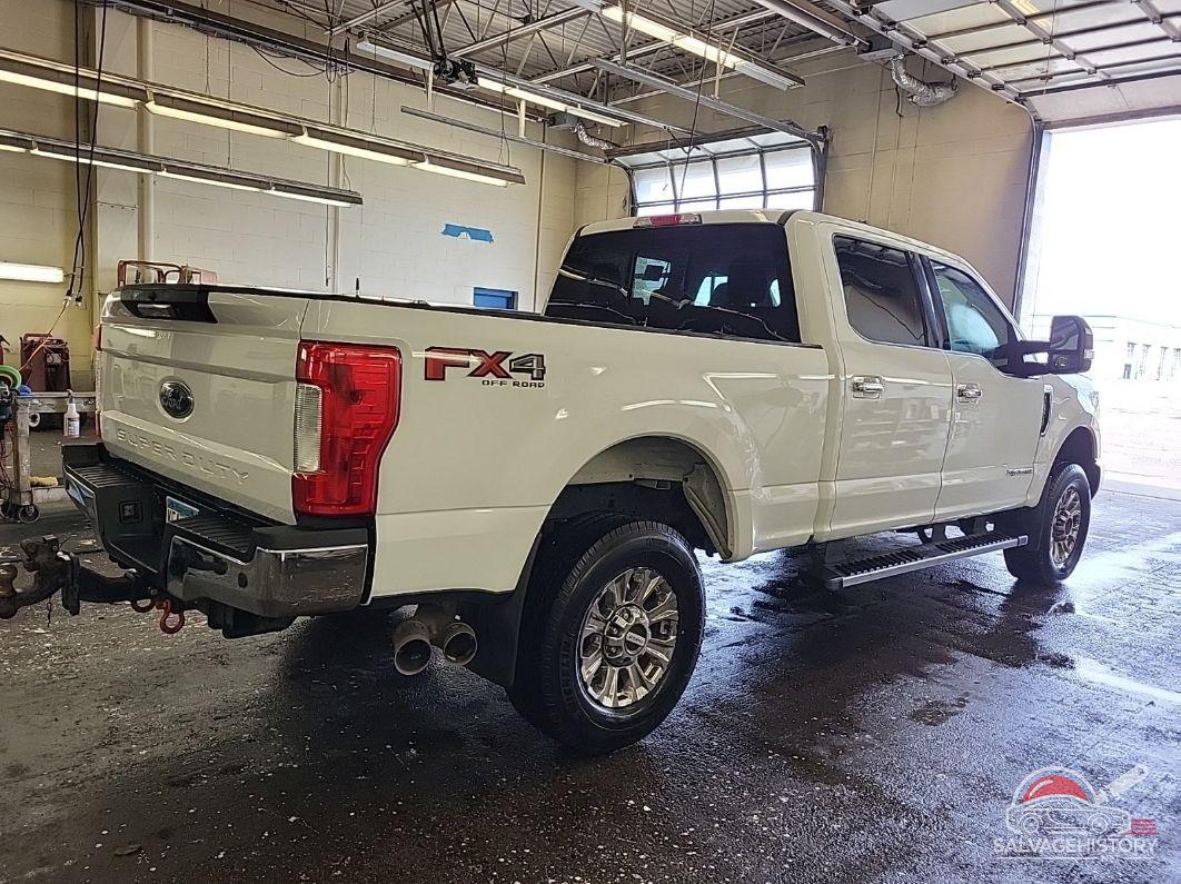 1FT7W2BT4HED26673 2017 FORD F-250 photo no. 4