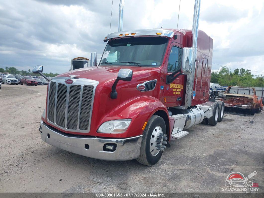 1XPBD49X6HD433880 2017 PETERBILT 579 photo no. 2