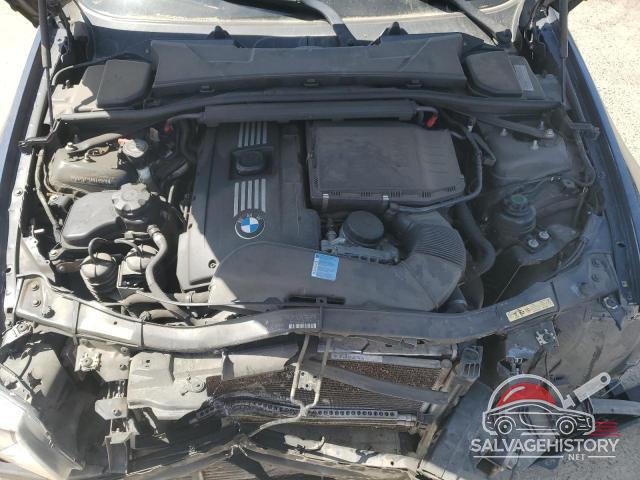 WBAPM77589NL88279 2009 BMW 3 SERIES photo no. 11