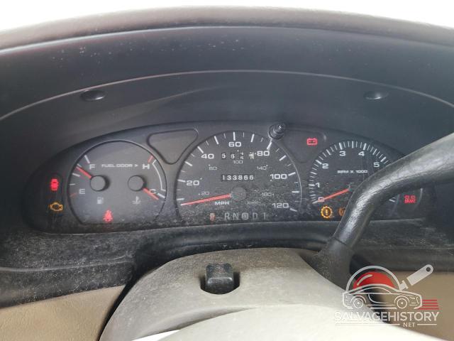 1FAFP55U42G107454 2002 FORD ALL Models photo no. 9