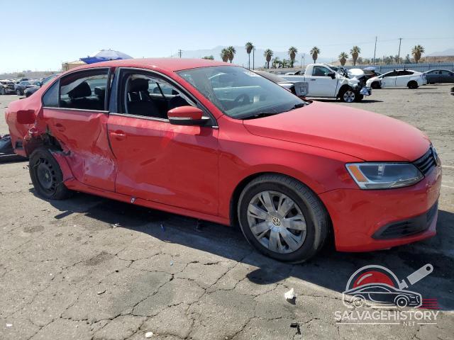 3VWD17AJ4EM395882 2014 VOLKSWAGEN JETTA photo no. 4