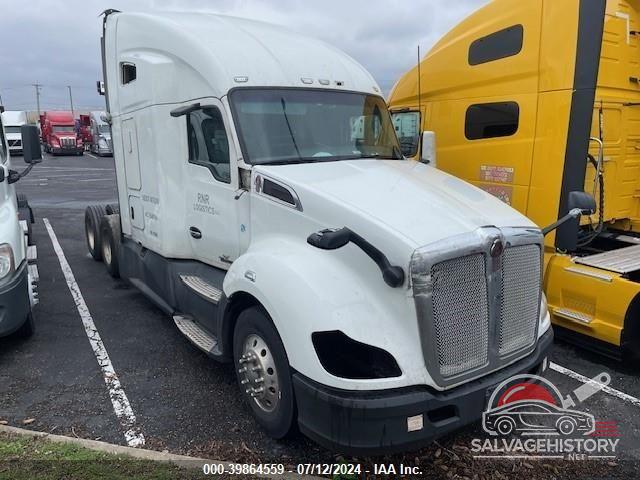 1XKYDP9X2JJ189492 2018 KENWORTH T680 photo no. 3