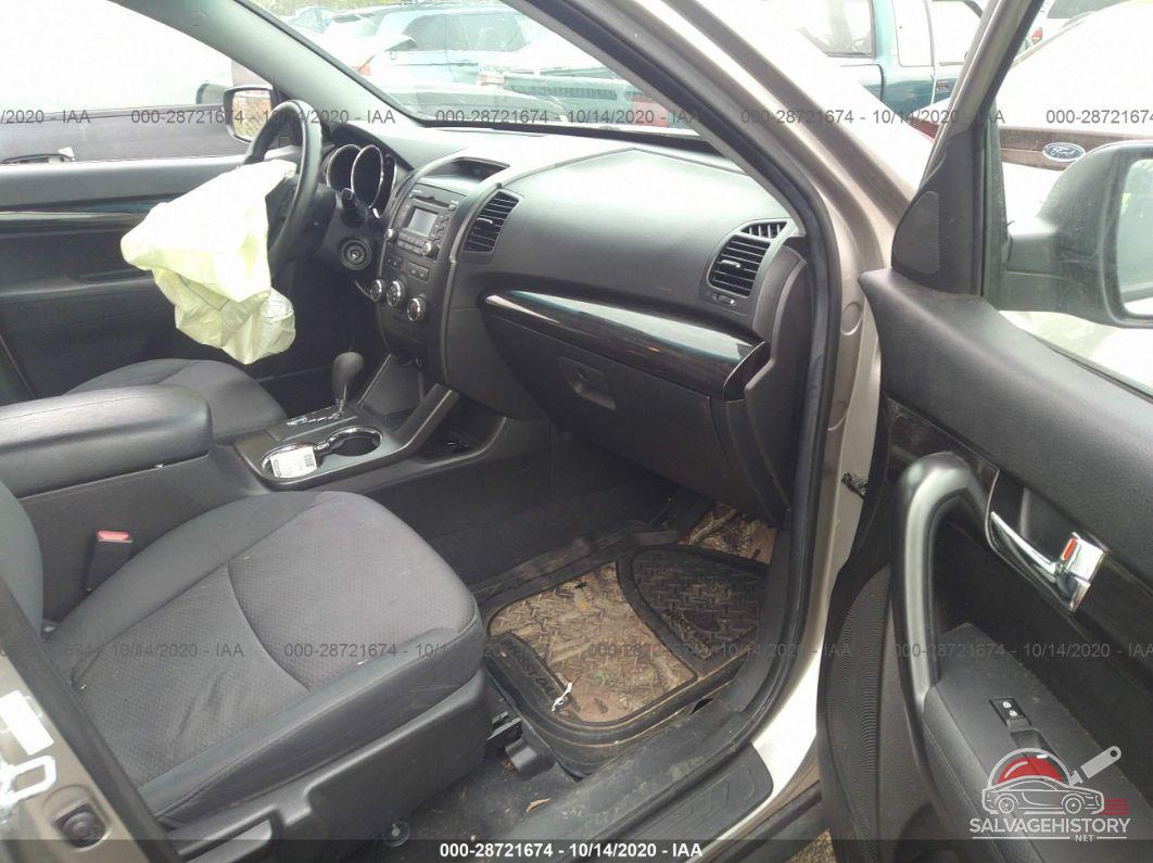 5XYKT3A17DG361010 2013 KIA SORENTO photo no. 5