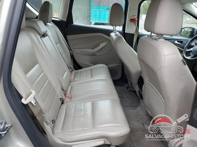 1FADP5CU3FL107419 2015 FORD CMAX photo no. 10
