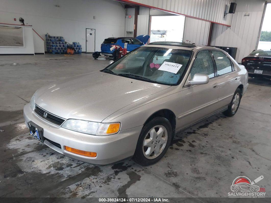 1HGCE6679VA027139 1997 HONDA ACCORD photo no. 2