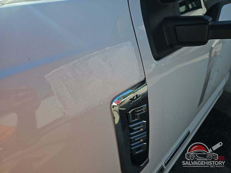 1FDRF3HT3HEB61815 2017 FORD F-350 CHASSIS photo no. 8