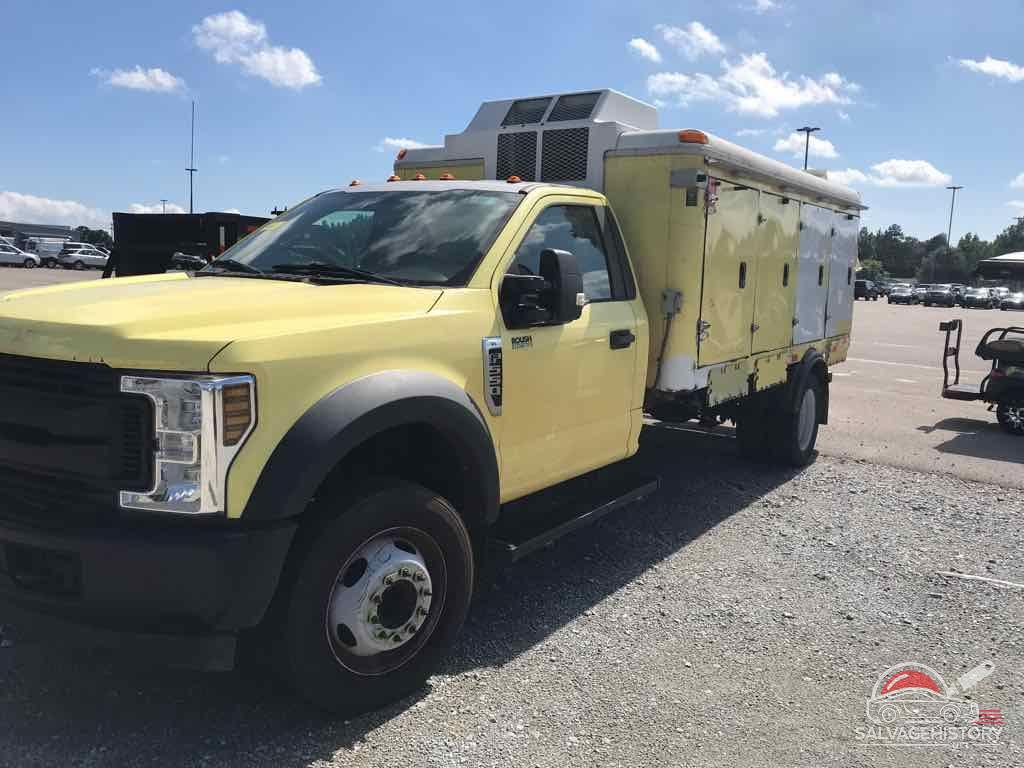 1FDUF5GY1KED88284 2019 FORD F-550 CHASSIS photo no. 4