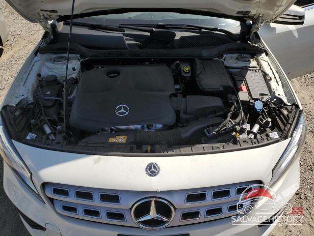 WDCTG4GB8JJ406315 2018 MERCEDES-BENZ GLA-CLASS photo no. 11
