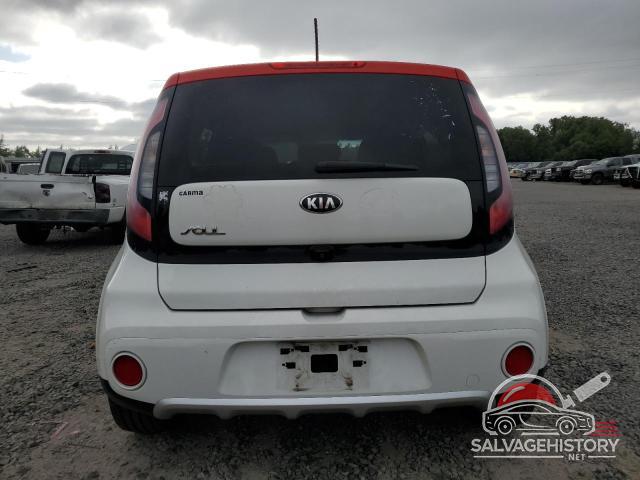 KNDJP3A59J7599632 2018 KIA SOUL photo no. 6