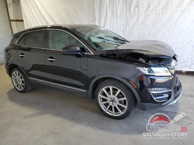 5LMCJ3C95KUL08551 2019 LINCOLN MKC photo no. 4
