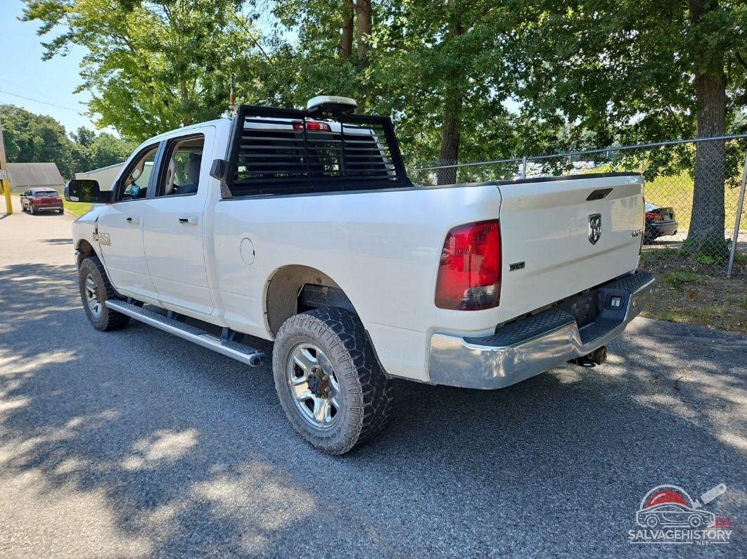 3C6UR5DL6JG356384 2018 RAM 2500 photo no. 6