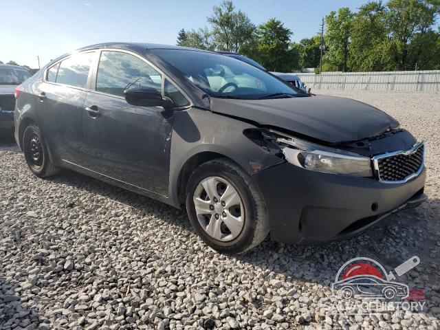 3KPFK4A71HE076692 2017 KIA FORTE photo no. 4