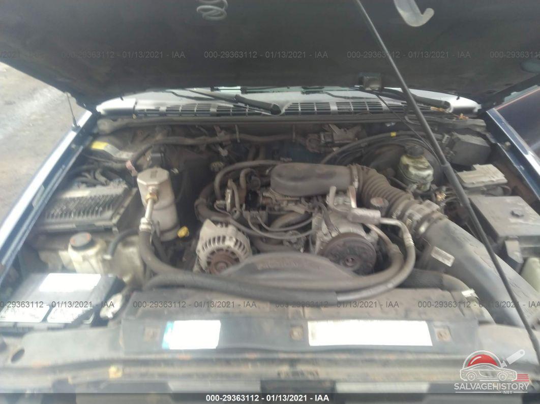 1GNCT18W7YK295656 2000 CHEVROLET BLAZER photo no. 10