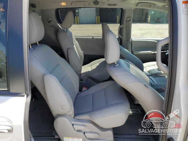 5TDDZ3DCXJS200511 2018 TOYOTA All Models photo no. 11
