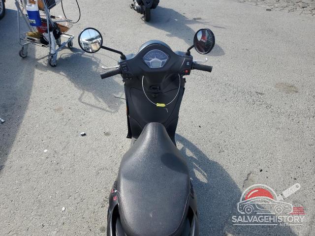ZAPM898G1M7002562 2021 PIAGGIO LIBERTY 15 photo no. 6