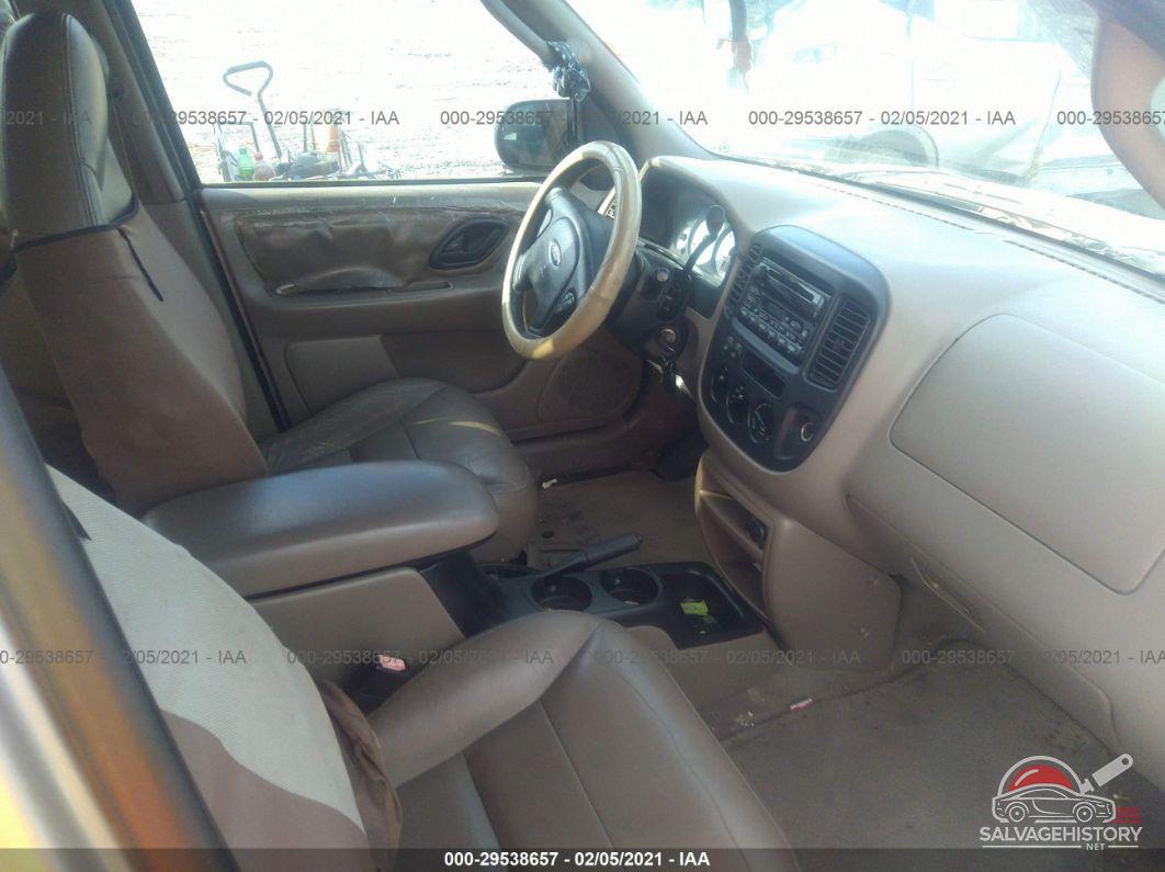 1FMYU03181KC55704 2001 FORD ESCAPE photo no. 5