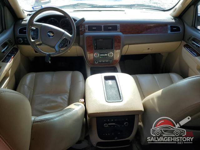 1GNSCBE05BR130768 2011 CHEVROLET TAHOE photo no. 8
