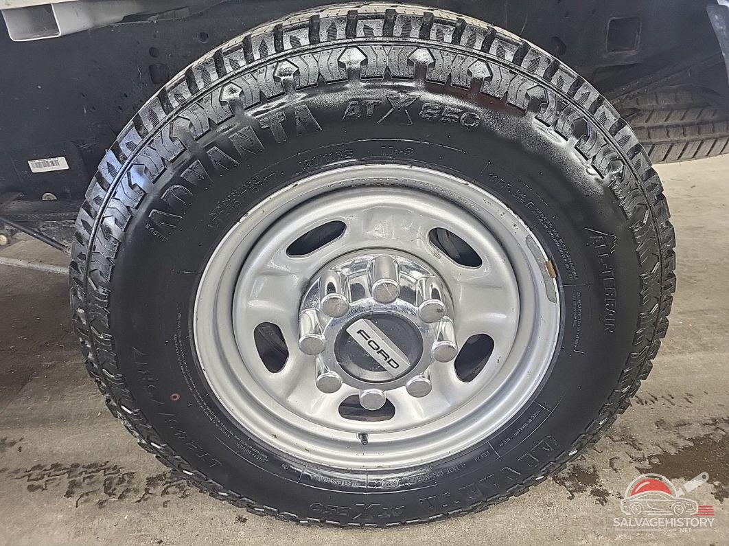 1FT7X2A69JEB20828 2018 FORD F-250 photo no. 6