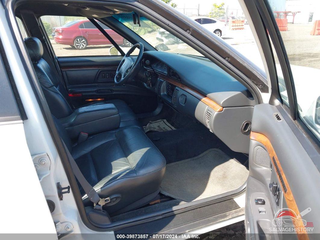1G3HC52K9X4821784 1999 OLDSMOBILE 88 photo no. 5