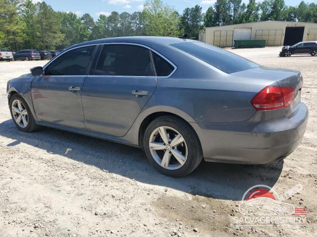 1VWBH7A32DC125800 2013 VOLKSWAGEN PASSAT photo no. 2
