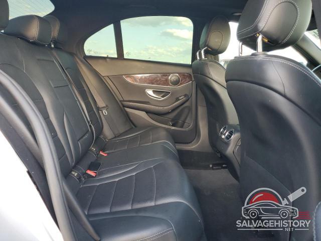 55SWF4KB7JU236189 2018 MERCEDES-BENZ C-CLASS photo no. 10