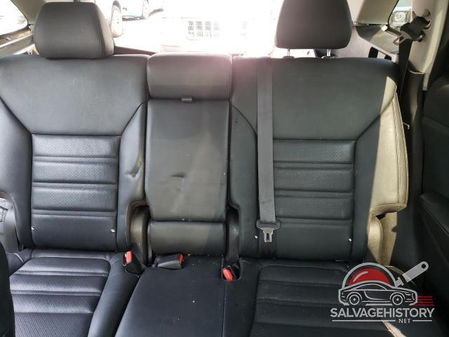 5XYPHDA1XJG360703 2018 KIA SORENTO photo no. 10