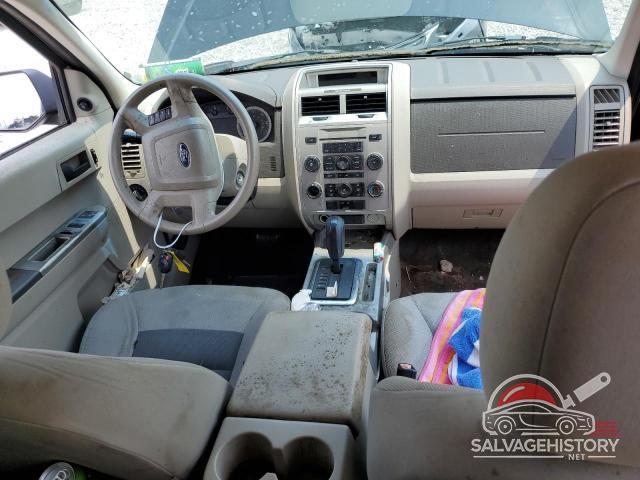 1FMCU03188KB09940 2008 FORD ESCAPE photo no. 8