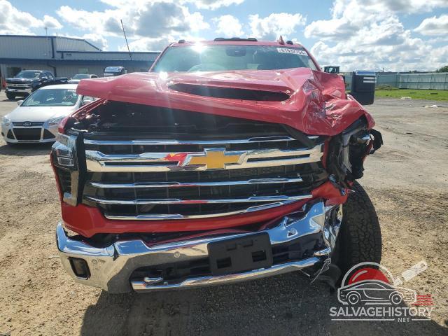 2GC4YUE76R1216086 2024 CHEVROLET ALL Models photo no. 5