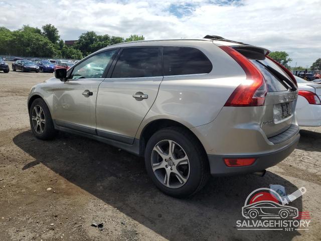 YV4902DZ3B2180476 2011 VOLVO XC60 photo no. 2