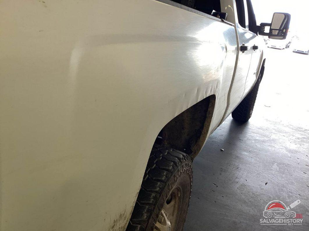 2GC2KREG4K1211853 2019 CHEVROLET SILVERADO 2500HD photo no. 3