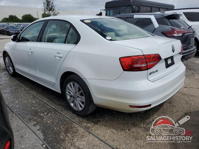 3VWD17AJXFM417708 2015 VOLKSWAGEN JETTA photo no. 2