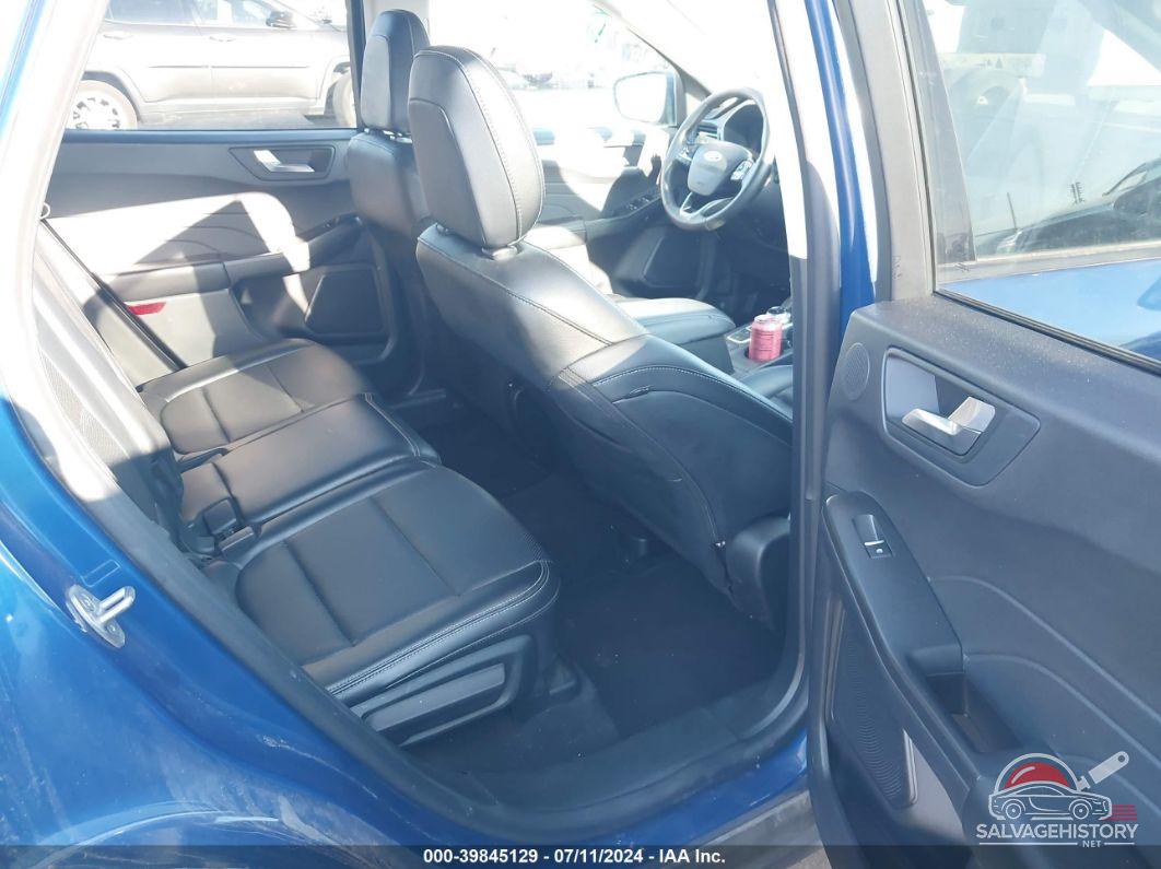 1FMCU9H65NUA82642 2022 FORD ESCAPE photo no. 8