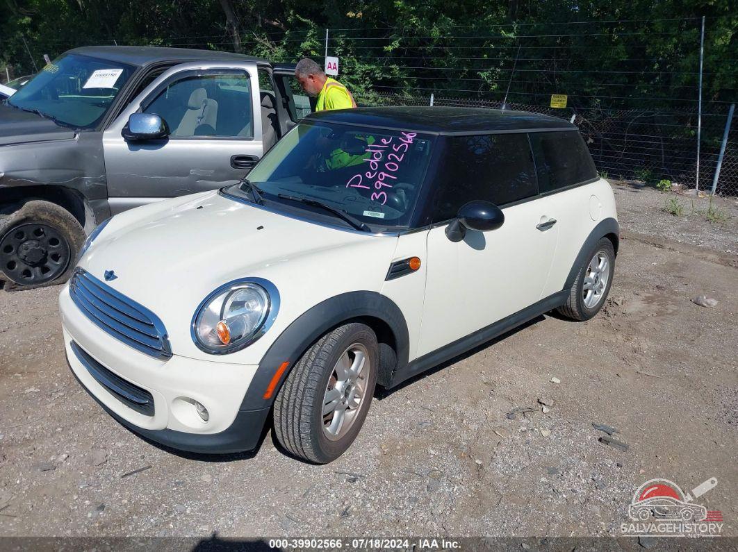 WMWSU3C58DT548769 2013 MINI COOPER photo no. 2