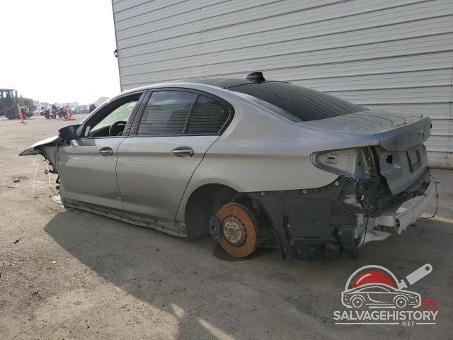 WBSJF0C57JB283814 2018 BMW M5 photo no. 2